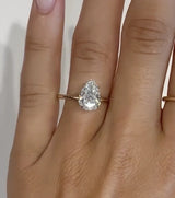 Capri Verlobungsring Echtgold mit 2.5 ct Moissanite Konfigurator