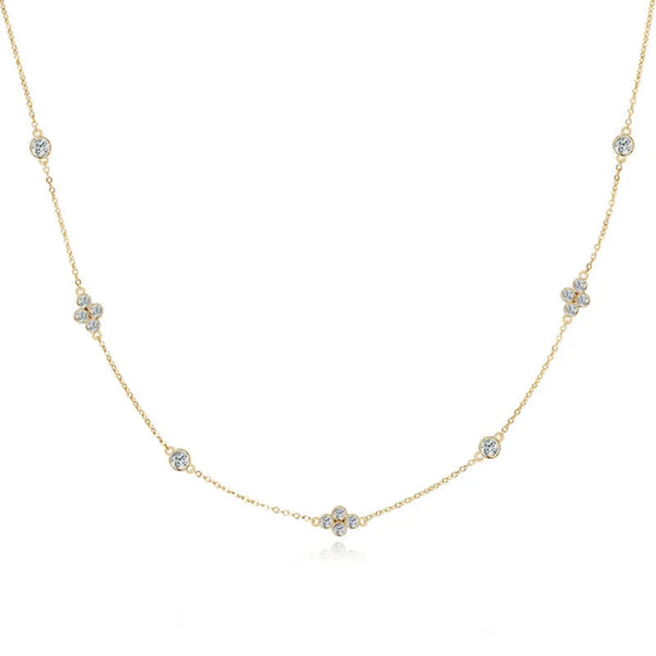 Lynelle Halskette mit Moissanite im Blütendesign, gefertigt aus 925er Silber, Round Cut Steine, ideal für besondere Anlässe und als Geschenk