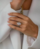 Monaco Verlobungsring Echtgold mit Pear Cut Moissanite Doppeltes Halo Design günstige Alternative zum Labgrown Diamond 