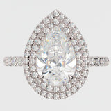 Monacp Verlobungsring Draufansicht- Pear Cut Moissante mit doppeltem Halo Weissgold alternative zu Diamanten