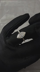 Selena Moval Verlobungsring Echtgold mit 4.5ct 14.5*8mm Moval Cut Moissanite I Konfigurator
