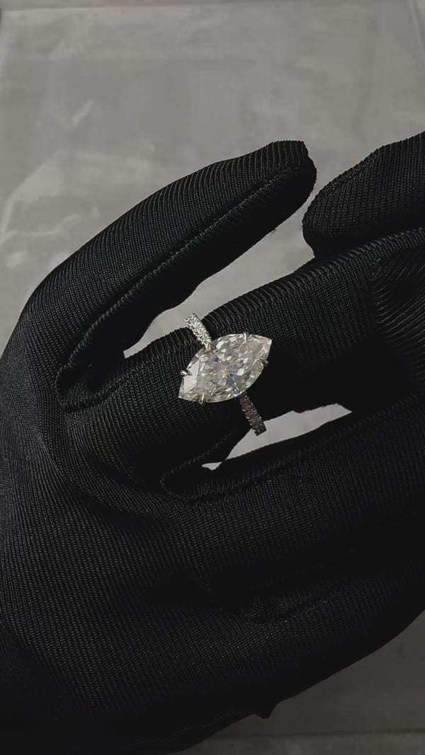 Selena Moval Verlobungsring Echtgold mit 4.5ct 14.5*8mm Moval Cut Moissanite I Konfigurator